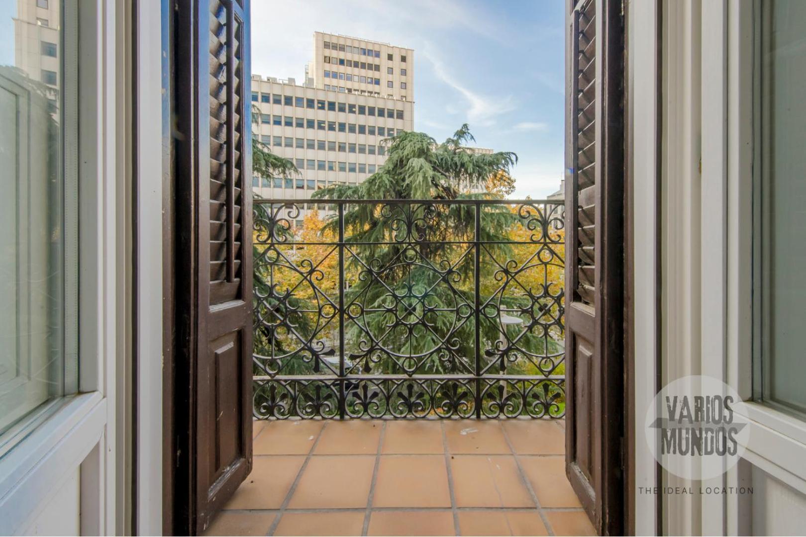 Vistas Panoramicas Para 5 En Duque De Osuna 8 Madrid Kültér fotó